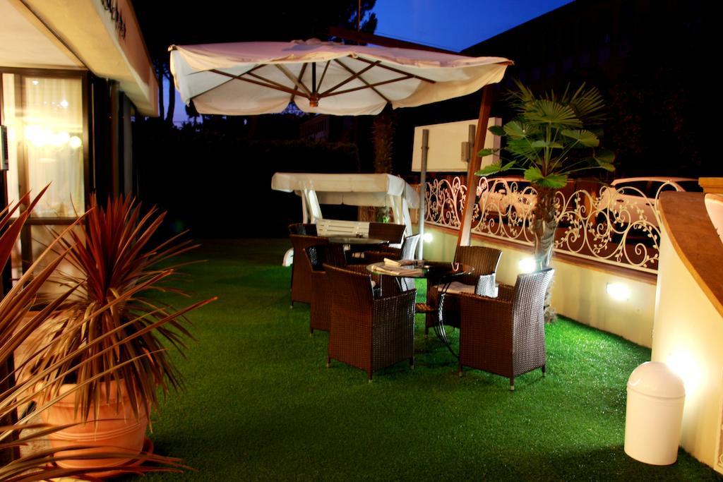 Hotel Monica Cervia Dış mekan fotoğraf